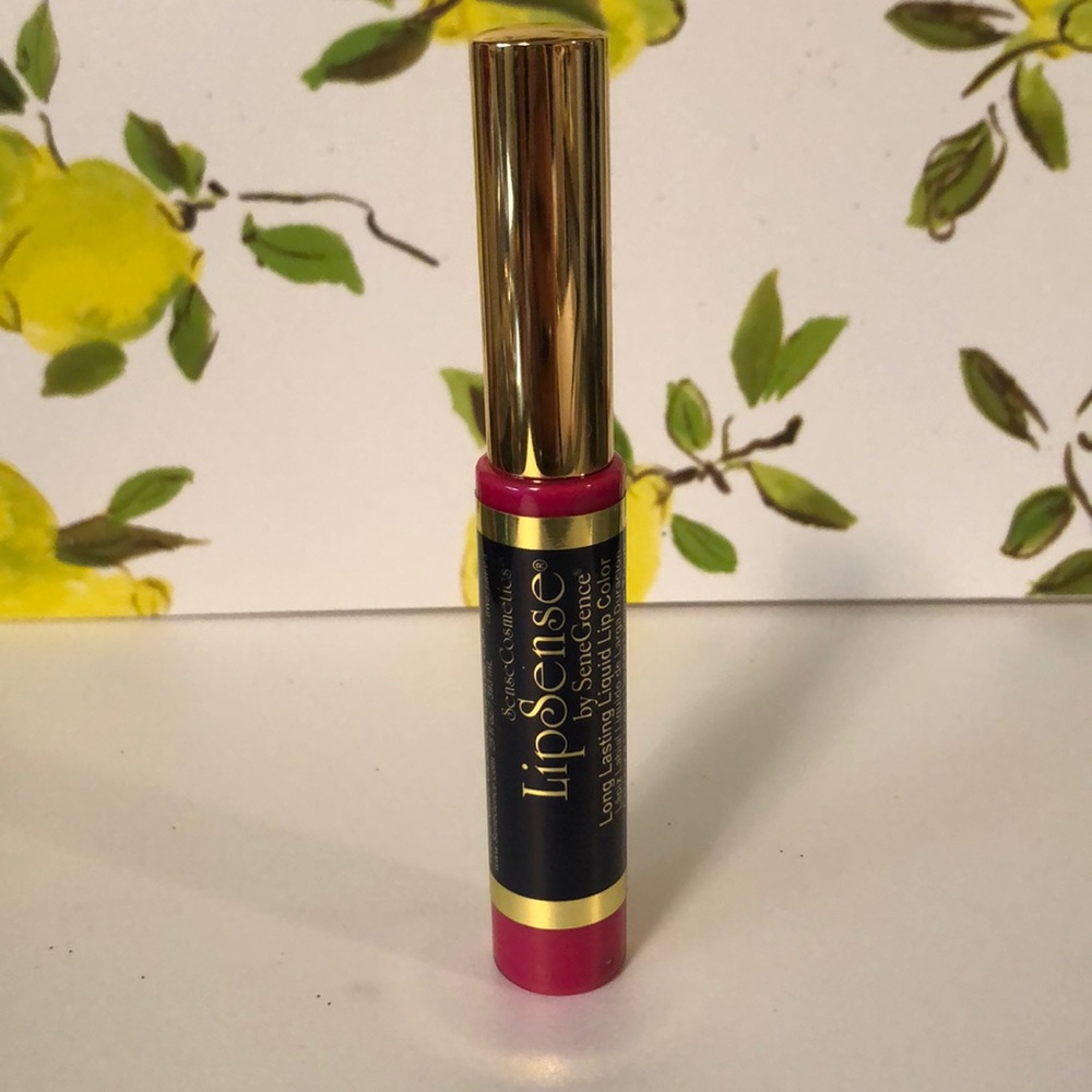 Lipsense kiss for a cause